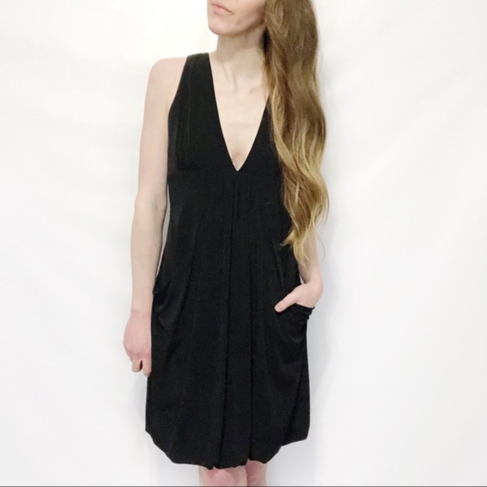 LAUNDRY BY SHELLI SEGAL V-Neck Dress with Pockets - Picture 2 of 10